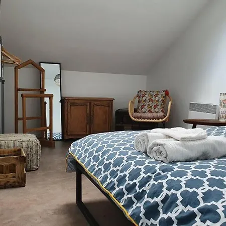 Апартаменты Vol De Nuit - Balade Urbaine Au Centre D'epernay