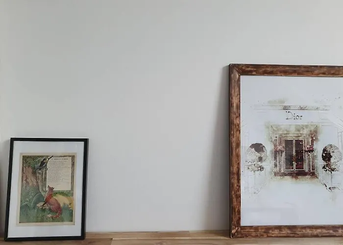 Lägenhet Vol De Nuit - Balade Urbaine Au Centre D'epernay Épernay