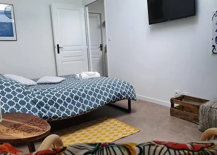 Vol De Nuit - Balade Urbaine Au Centre D'epernay Lägenhet Épernay