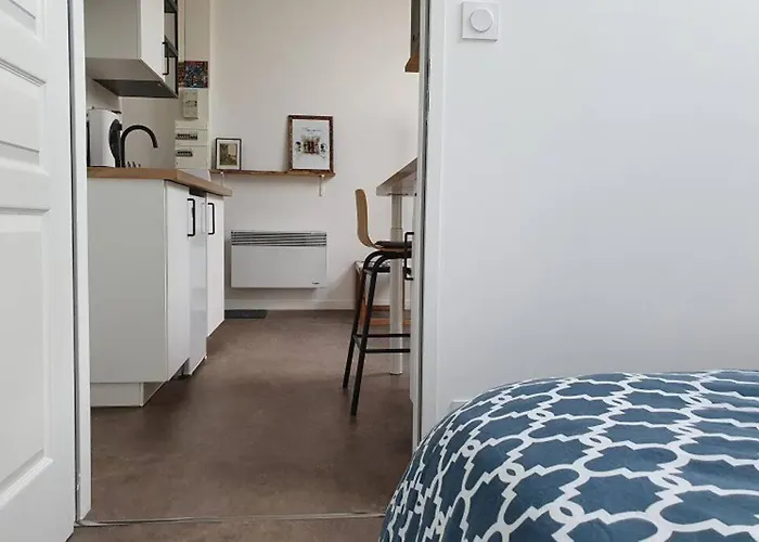 Lägenhet Vol De Nuit - Balade Urbaine Au Centre D'epernay Épernay